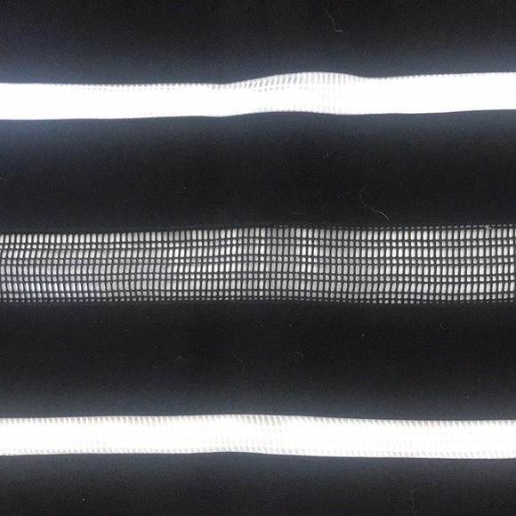 White House Black Market skirt - Picture 3 of 4